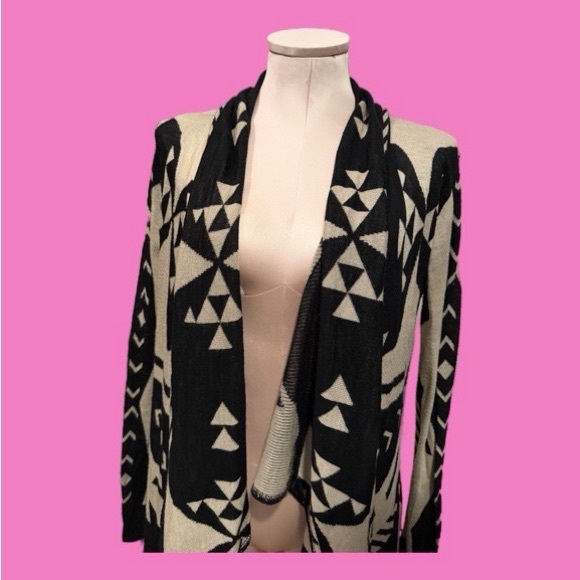 Geometric Chevron Native Black and Cream Women's Sweater - Picture 4 of 8